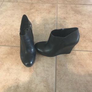 Jessica Simpson Wedges